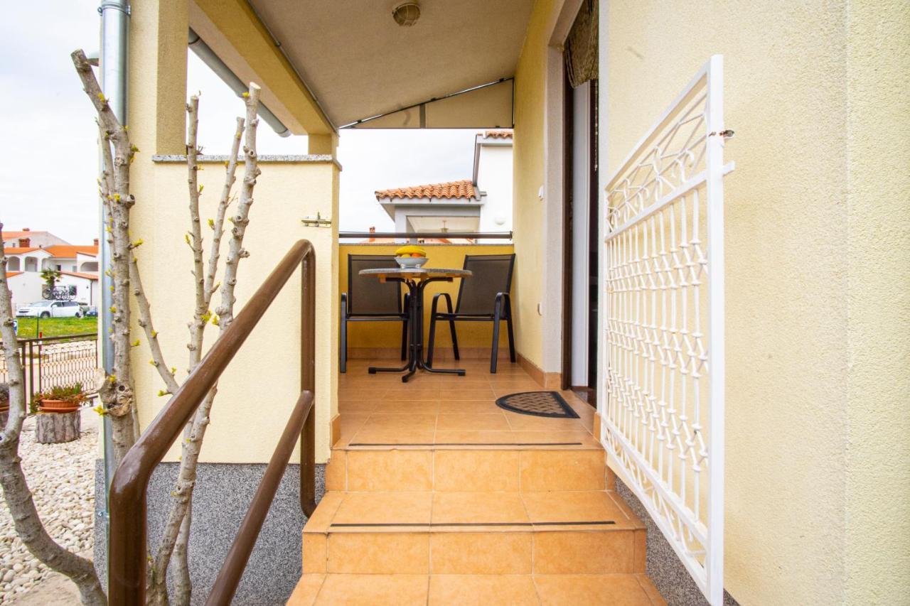 Apartman Luka Fažana Exterior foto