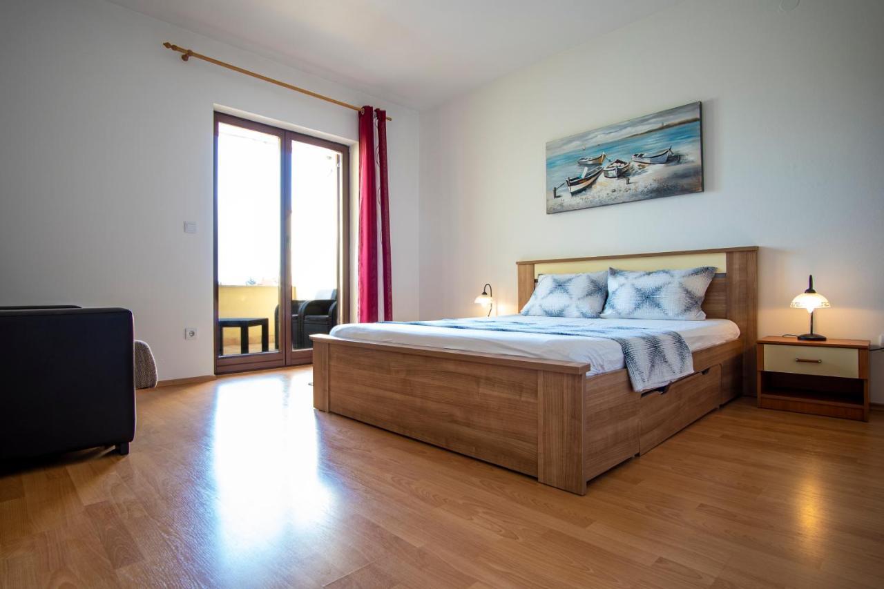 Apartman Luka Fažana Exterior foto