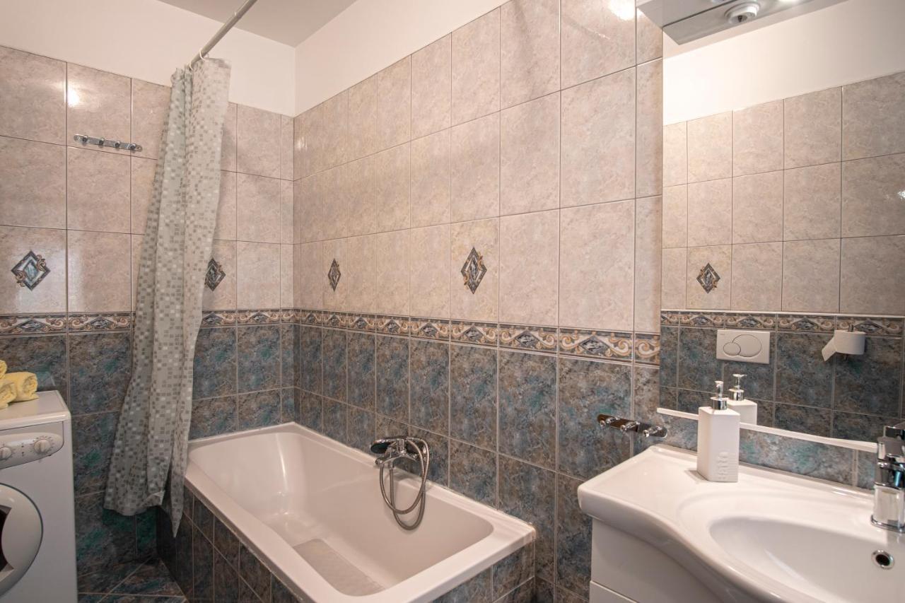 Apartman Luka Fažana Exterior foto