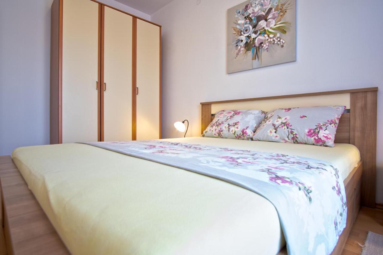 Apartman Luka Fažana Exterior foto