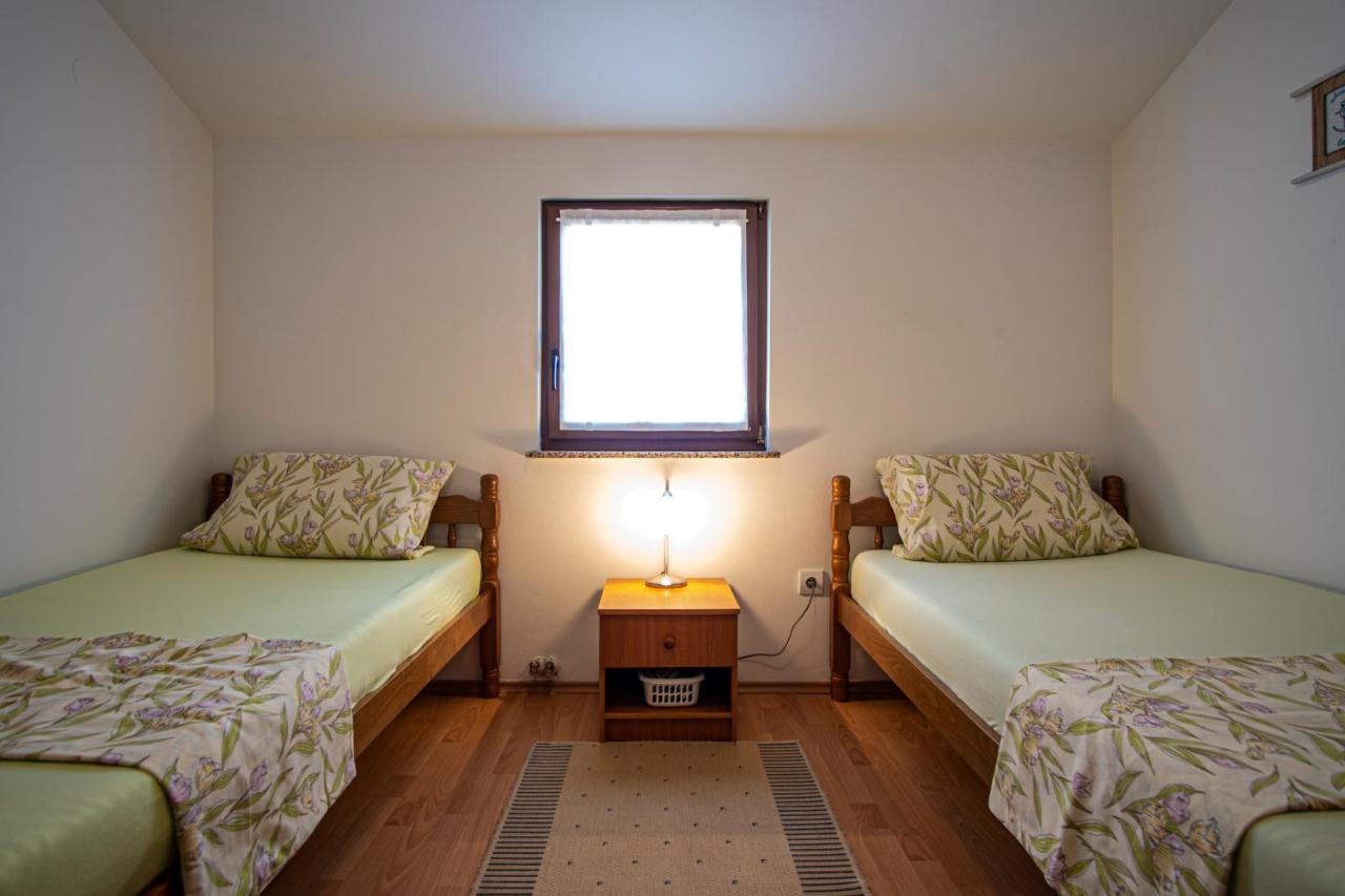 Apartman Luka Fažana Exterior foto