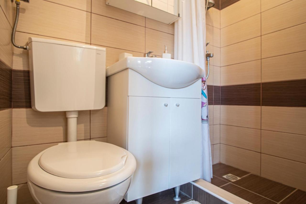 Apartman Luka Fažana Exterior foto