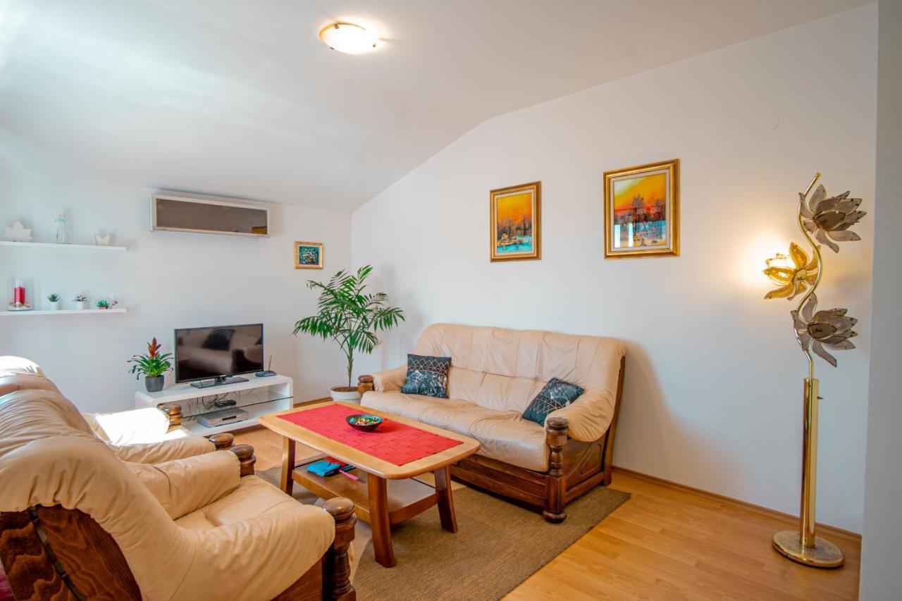 Apartman Luka Fažana Exterior foto