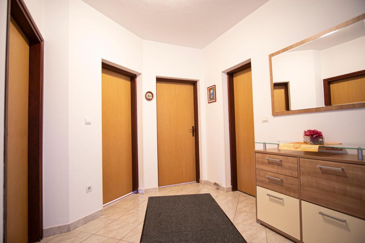 Apartman Luka Fažana Exterior foto
